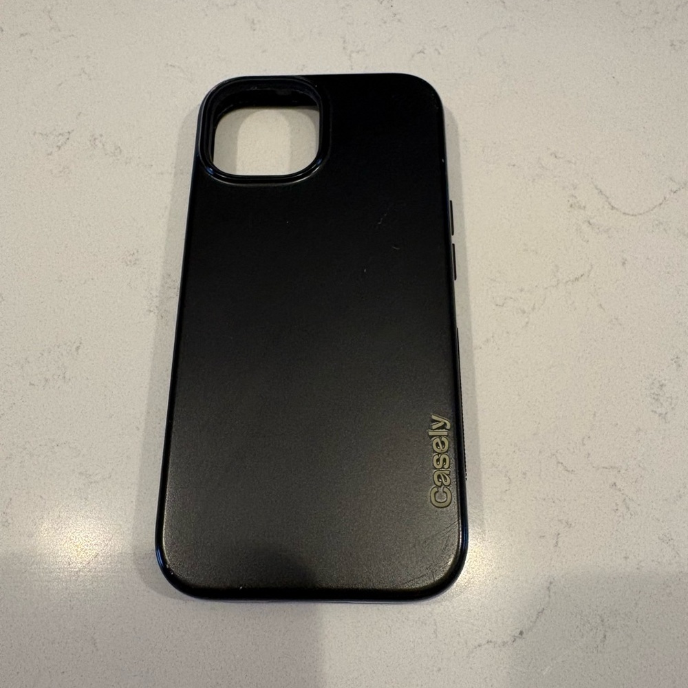Black Phone Casely iPhone 14